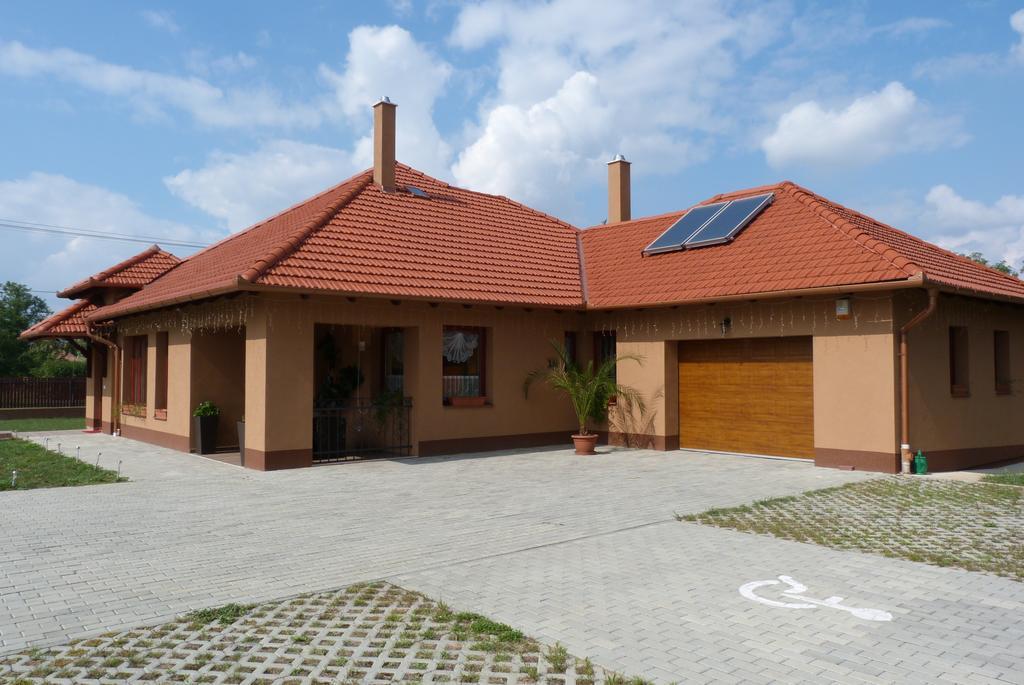 Tordai Vendeghaz Hotell Bihartorda Exteriör bild